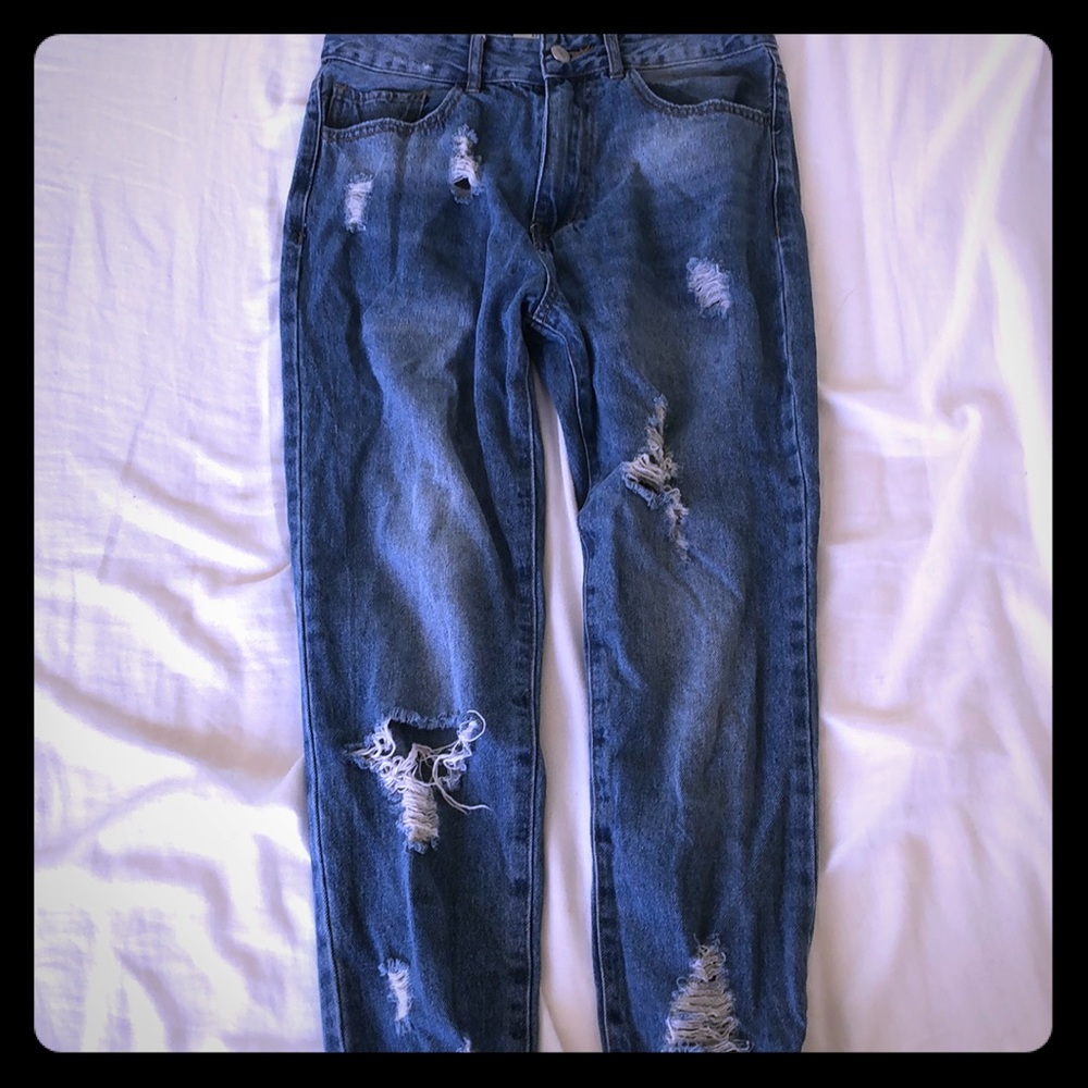 Ripped jeans, forever 21